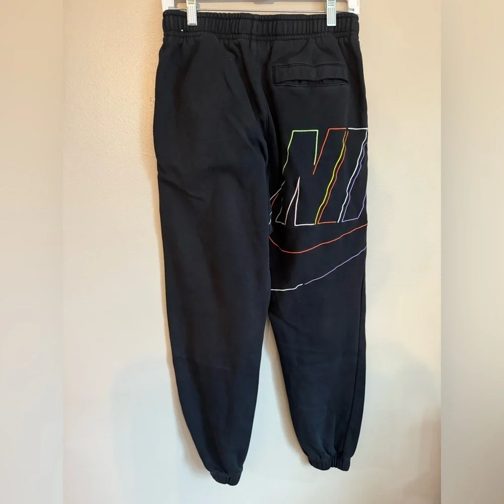 Nike mens “Club” sweats size M worn once